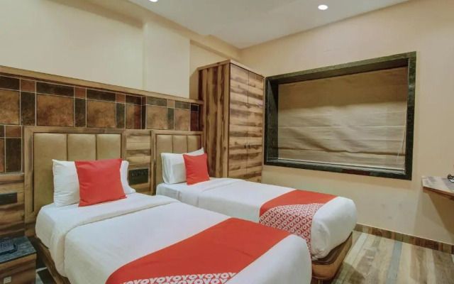 Laxman Residency by OYO