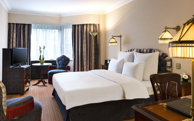 Hotel Barsey by Warwick