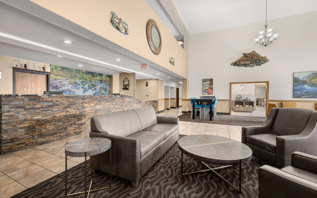 La Quinta Inn & Suites by Wyndham Grants Pass