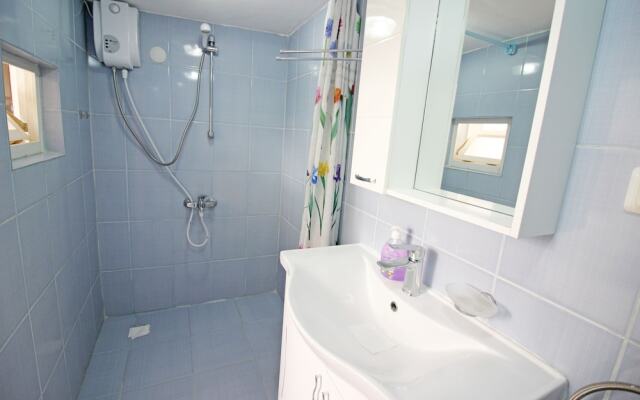 Iskele Ev Pansiyon - Adults Only
