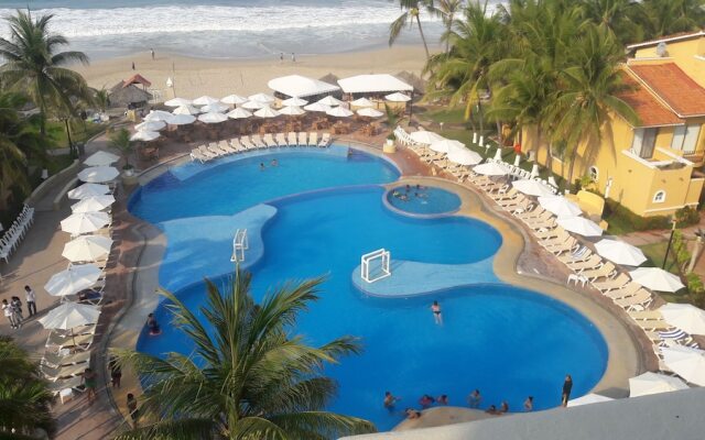 Aca Suites Ixtapa