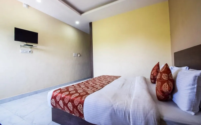 OYO 19032 Hotel Ambay Palace