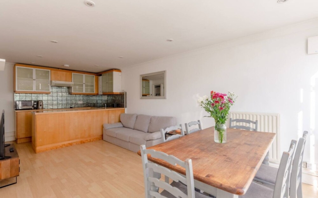Peaceful and Serene 2BD Flat in Southfields