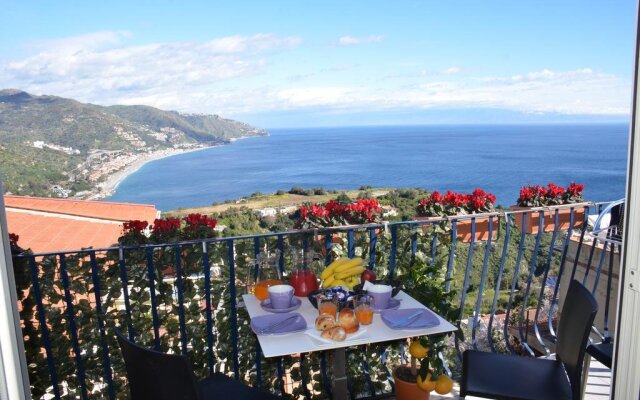 Taormina Al Bacio