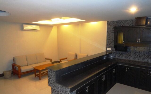Rock Royal Hotel & Resort