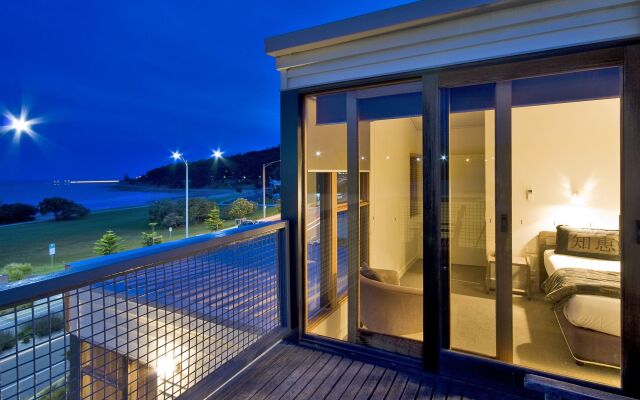 Lornebeach Apartments