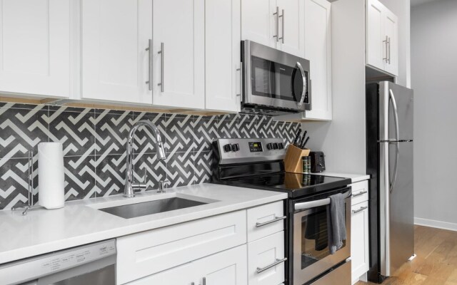 Sosuite 2BR Loft w W/d, Shared Roofdeck