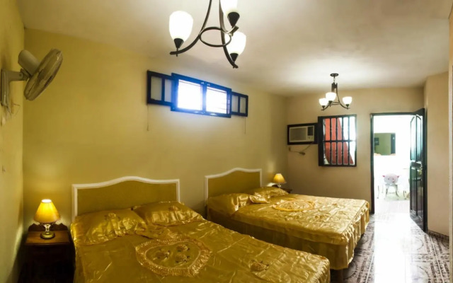 Hostal Barcelo