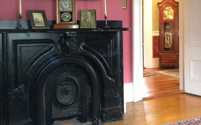 A Seafaring Maiden Bed and Breakfast