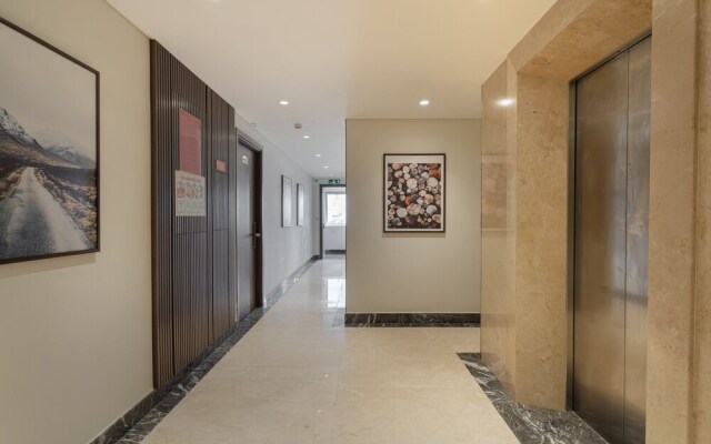 MK Riverside Apartment By Haviland