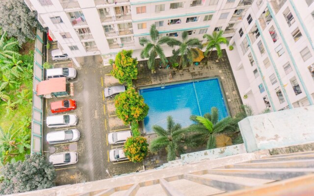 Restful And Simply 2Br At Sky View Apartment
