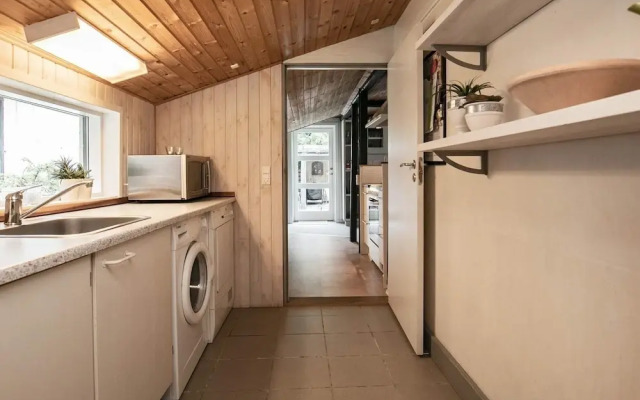 6 Person Holiday Home in Blavand