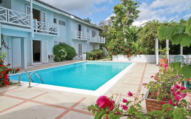 9 Br Villa Near Golf Course Montego Bay Prj 1406