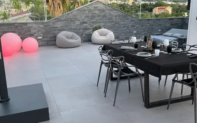 YourHome - AC Luxury House