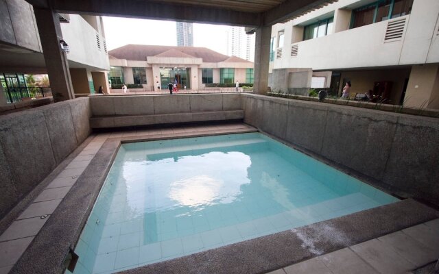 1 Br Robinsons Place Manila- Rpr07