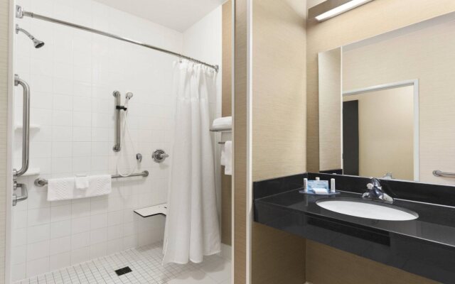 SureStay by Best Western Mount Pleasant Racine