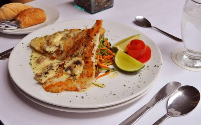 Hotel Hill House Suites