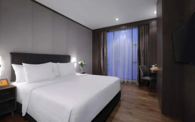 Harper Premier Nagoya Batam