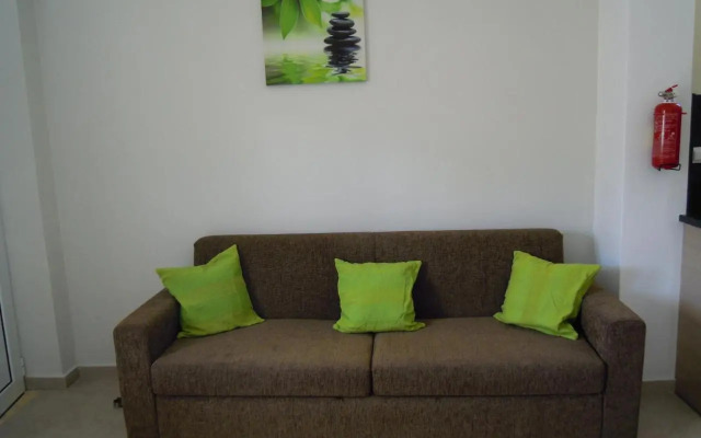 Petaloudes 2