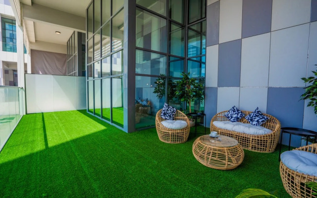 Nasma Luxury Stays - Al Raha Lofts 2