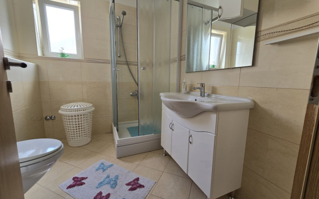 Apartment Letica