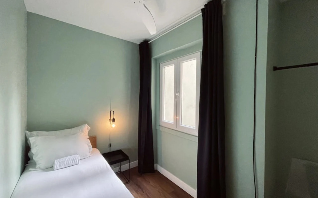Avenue Hostel & Suites