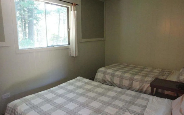 Dwight Riverside Inn