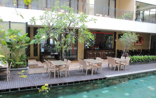 100 Sunset Hotel Managed by Eagle Eyes