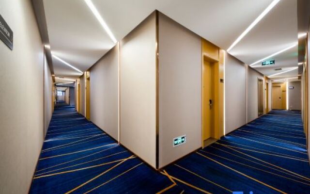 Ibis Styles Chengdu Tianfu Square Metro Station Hotel