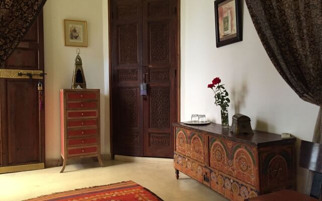 Riad Laora By La Siredrah