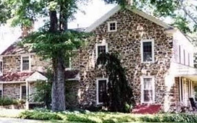 1732 Folke Stone Bed and Breakfast