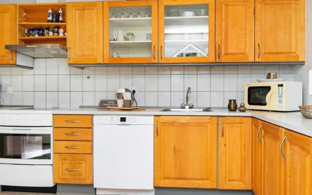 10 Person Holiday Home in Henne