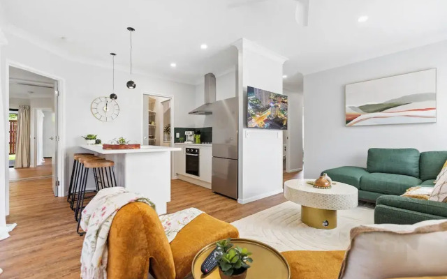 Comfortable 3-Bedroom Home Near City