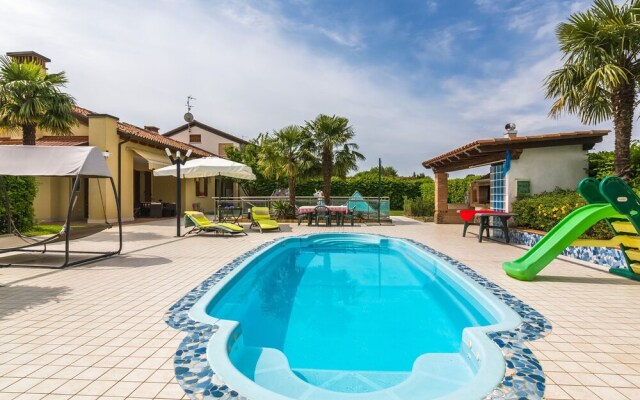 Scenic Villa in Castelnuovo di Porto Near Rocco Colonna