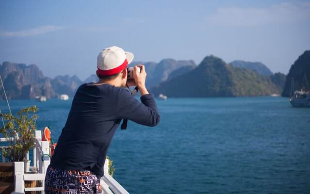 Golden Star Cruise