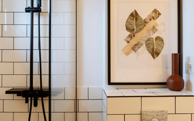 Sunny 2BR Flat - Top Location - Amazing Balcony