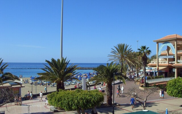On the Las Vistas Beach. A pie de Playa.