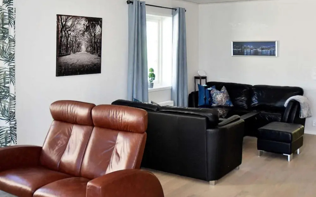 4 Person Holiday Home in Brattvag