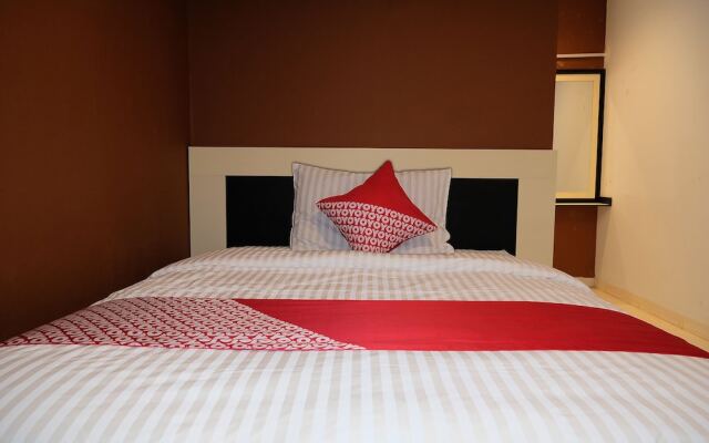 Super OYO 811 Mars Kost Syariah