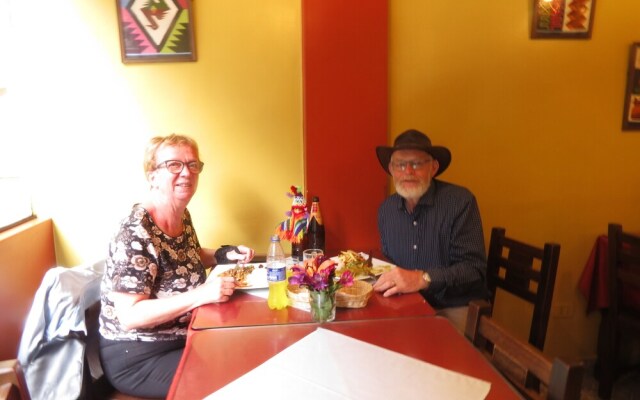 Adelas Hostal