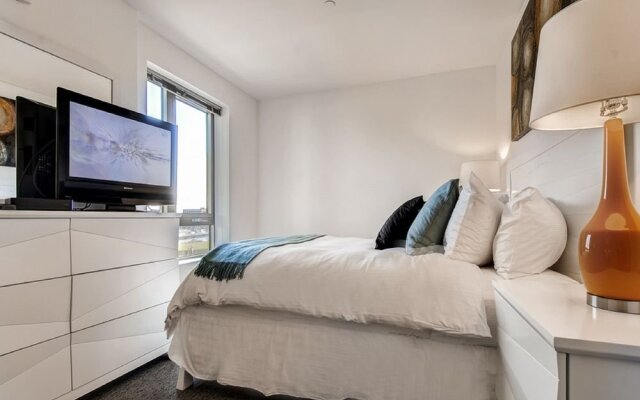 Global Luxury Suites At Seaport