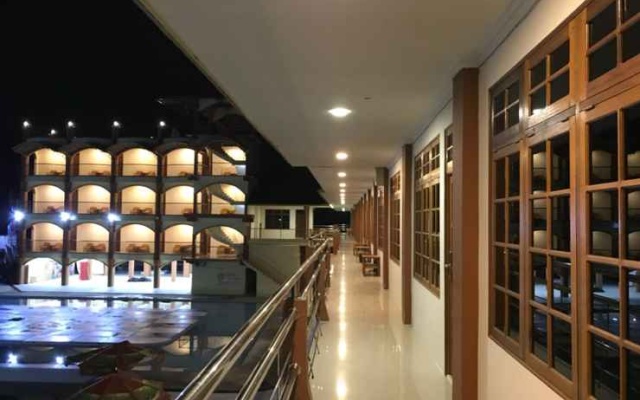 Hotel & Villa Gunung Jempol – Hotel Rooms – Singkawang