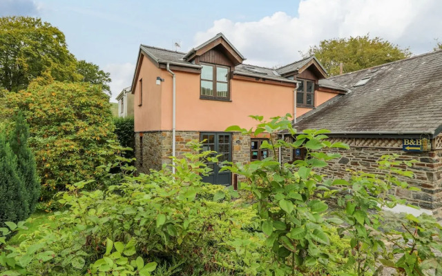 Penybont Apartment