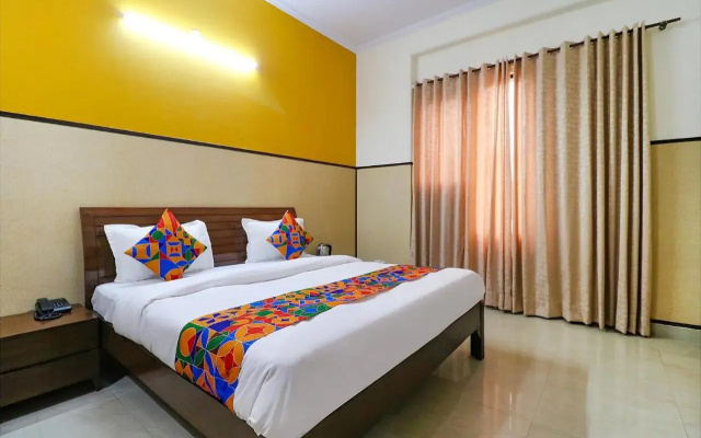 FabHotel Elite Peak