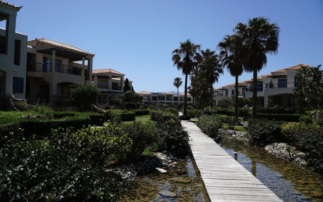 3-Bedroom Apartment on Beach Cassiopeia