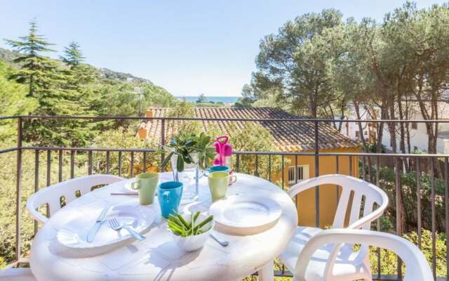 Apartment - 4 Bedrooms with Pool and Sea views - 107154