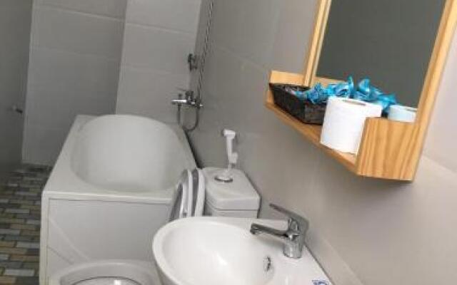Lily 2 Motel