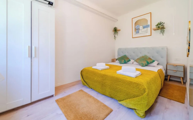 Stylish City Center Vibes Apartment