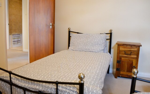 Arundel Lodge