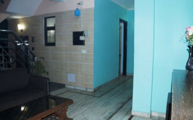 Maxfort Service Apartment